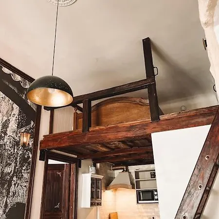 Apartment Idyllic Flat In A Prime Location